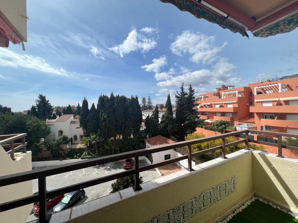 Apartamento Tropical Con Piscina Cerca De La Playa ตอร์เรโมลิโนส ภายนอก รูปภาพ